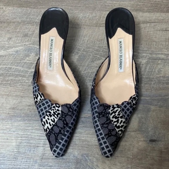 Manolo Blahnik Pointy Toe Mules - Picture 3 of 6